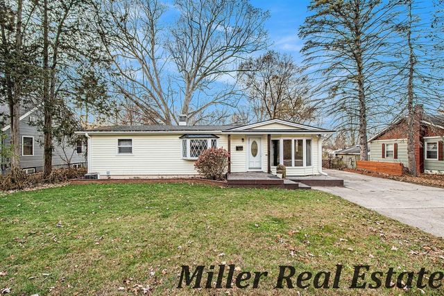 926 N Washington Street, Lowell, MI 49331