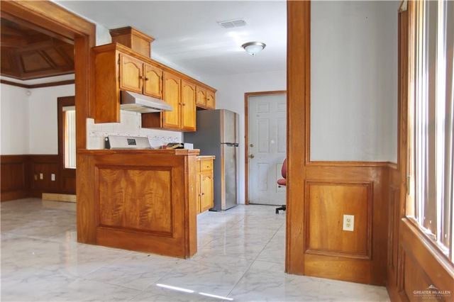 927 E Salazar Street, San Juan, TX 78589