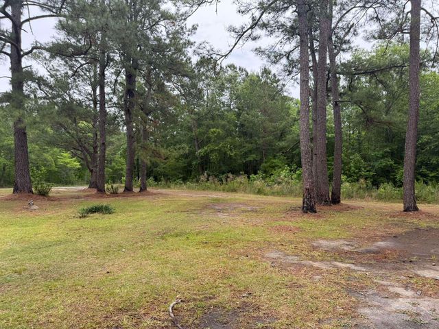 1389 Isabella Rd., Kingstree, SC 29556