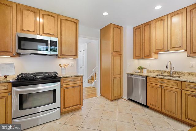 5000 BAFFIN BAY LN, Rockville, MD 20853