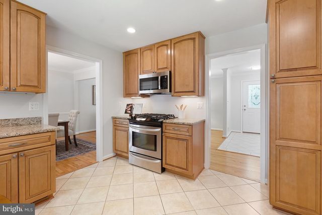 5000 BAFFIN BAY LN, Rockville, MD 20853