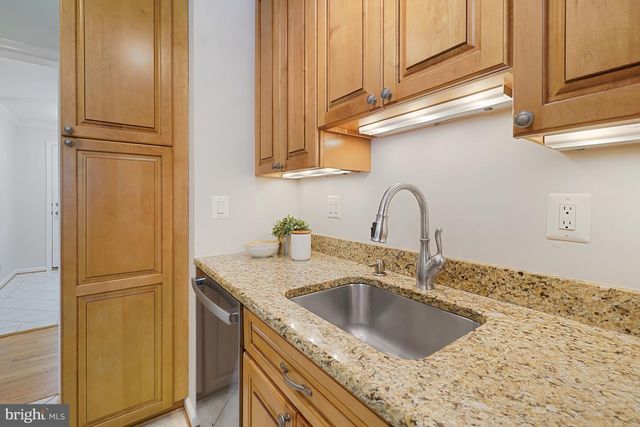 5000 BAFFIN BAY LN, Rockville, MD 20853