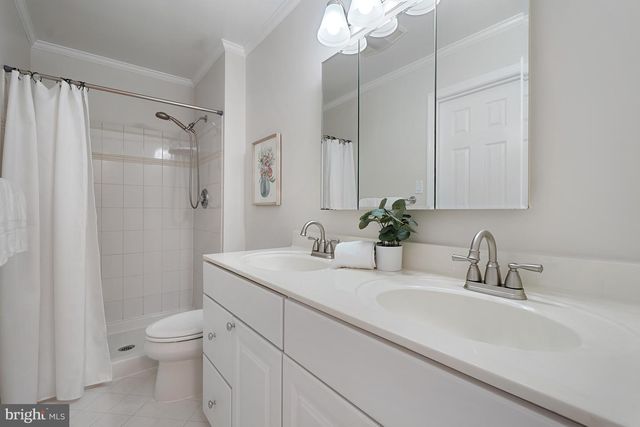 5000 BAFFIN BAY LN, Rockville, MD 20853