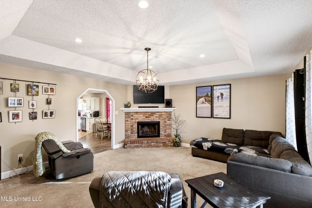 3524 N 8th Street, Ocean Springs, MS 39564