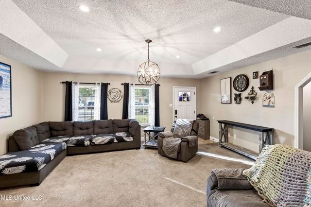 3524 N 8th Street, Ocean Springs, MS 39564