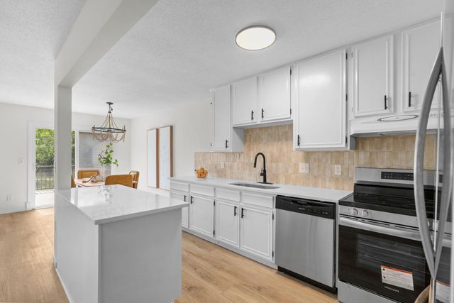 4112 Sylvia Lane S, Shoreview, MN 55126