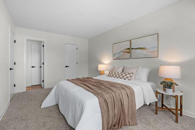 4112 Sylvia Lane S, Shoreview, MN 55126