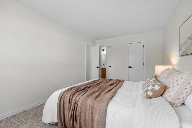 4112 Sylvia Lane S, Shoreview, MN 55126