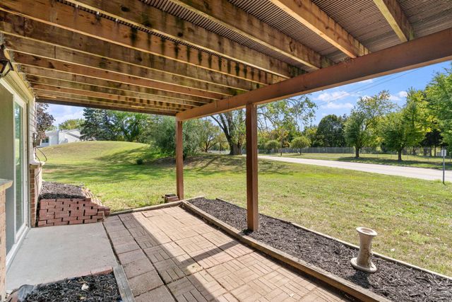 4112 Sylvia Lane S, Shoreview, MN 55126