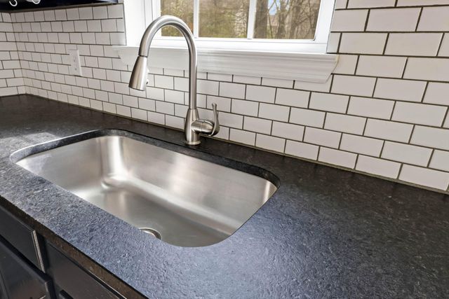 65 Night Shade Lane, Ringgold, GA 30736