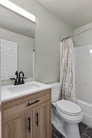 65 Night Shade Lane, Ringgold, GA 30736