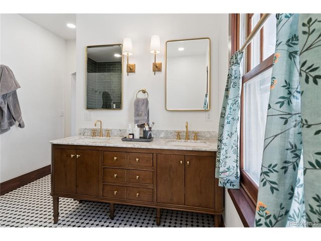 1385 S Lincoln St, Denver, CO 80210