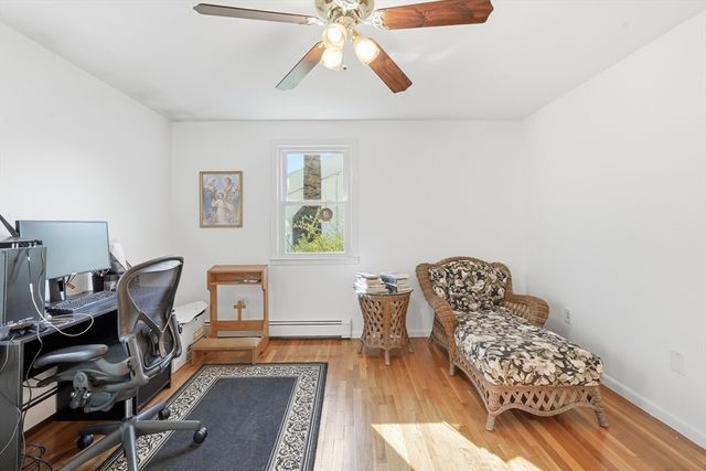 15 Briarwood Rd, Rutland, MA 01543