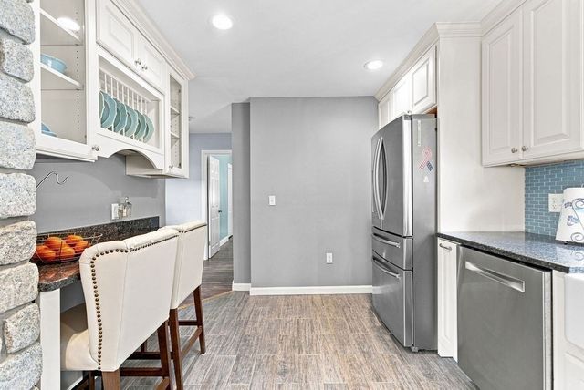 26 Paul Rd, Dartmouth, MA 02747