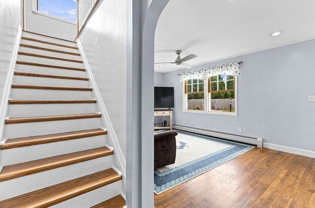 26 Paul Rd, Dartmouth, MA 02747