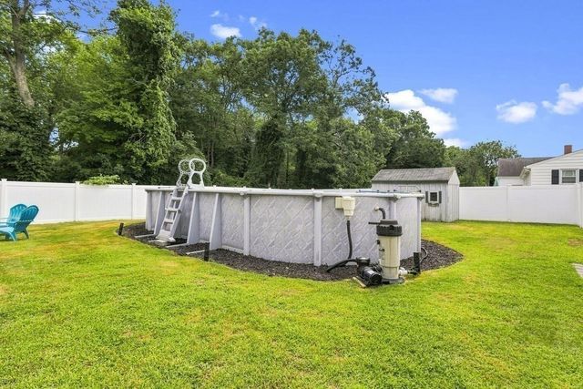 26 Paul Rd, Dartmouth, MA 02747