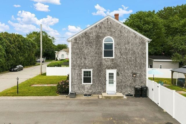 26 Paul Rd, Dartmouth, MA 02747