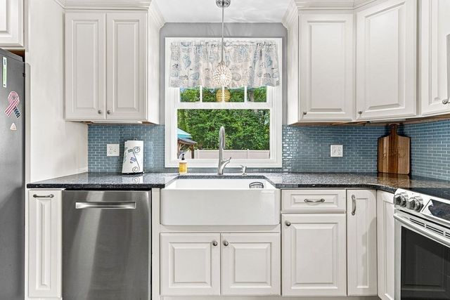 26 Paul Rd, Dartmouth, MA 02747
