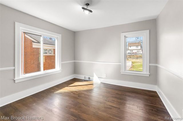 169 Dwight Avenue, Pontiac, MI 48341
