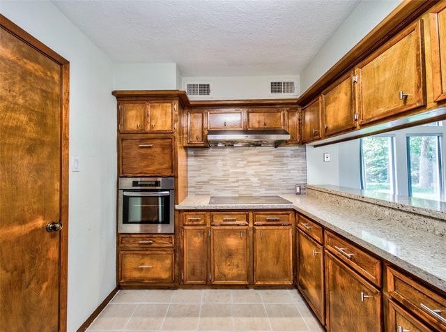 8022 La Brea Drive, Houston, TX 77083
