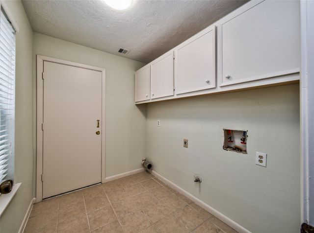 8022 La Brea Drive, Houston, TX 77083