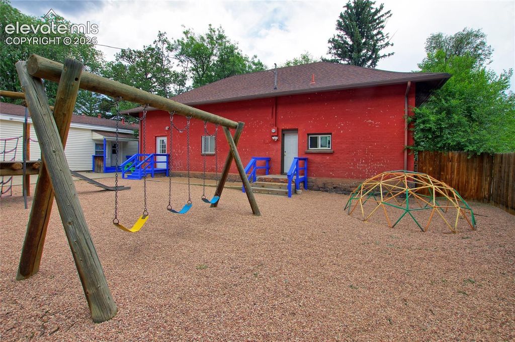 1015 W Cheyenne Road, Colorado Springs, CO 80906 — exterior