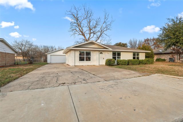 312 Bonnie View Drive, Princeton, TX 75407