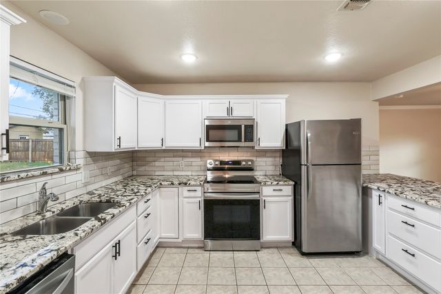 312 Bonnie View Drive, Princeton, TX 75407