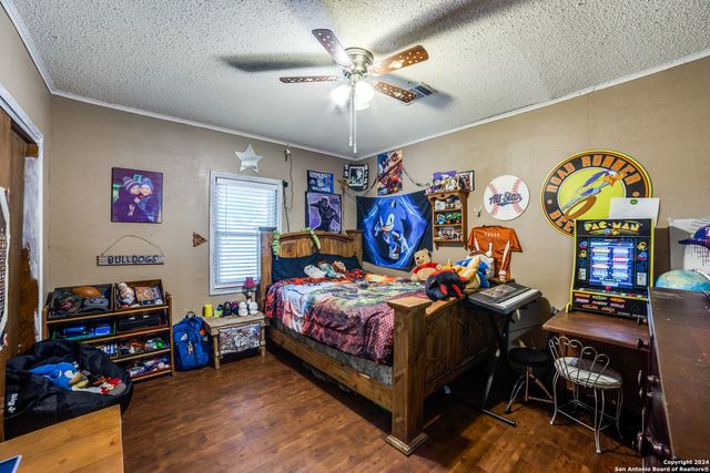 12416 W FM 476, Somerset, TX 78069