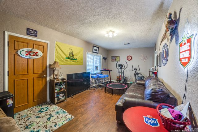 12416 W FM 476, Somerset, TX 78069