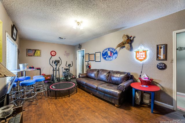 12416 W FM 476, Somerset, TX 78069