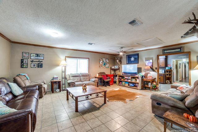 12416 W FM 476, Somerset, TX 78069