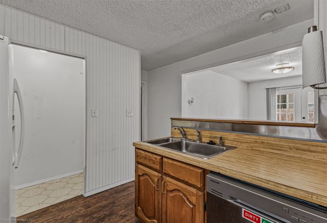 5715 Victor Street, Dallas, TX 75214
