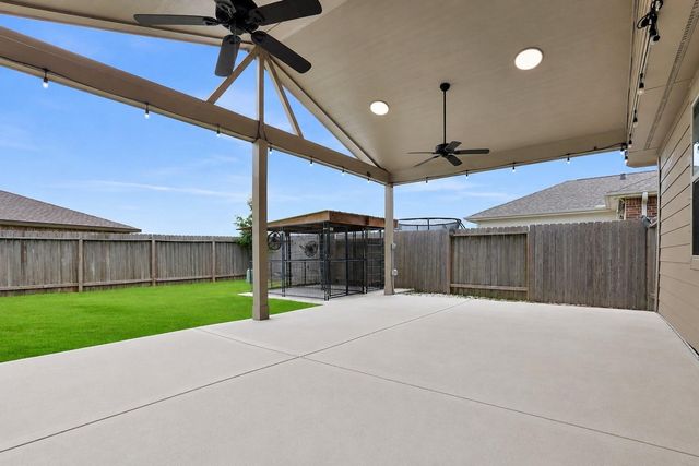 430 Walnut Branch Drive, Baytown, TX 77523
