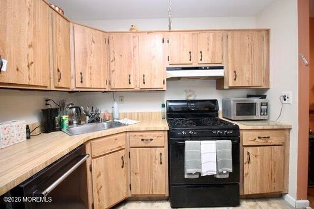 21 Austin Court 1, Freehold, NJ 07728