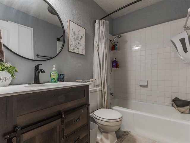 2418 Weatherford Drive, Norman, OK 73071