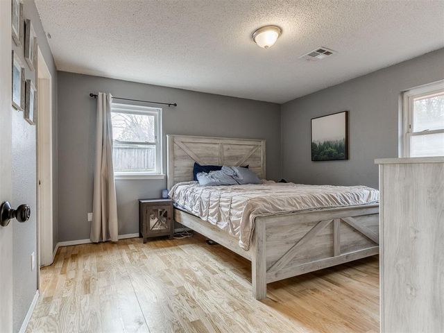 2418 Weatherford Drive, Norman, OK 73071