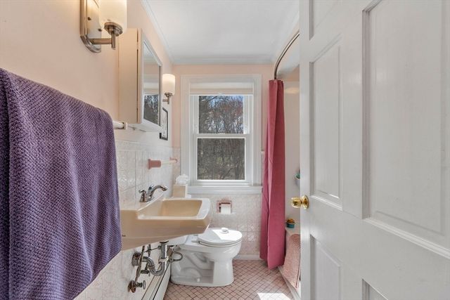 172 High Street, Chelmsford, MA 01824