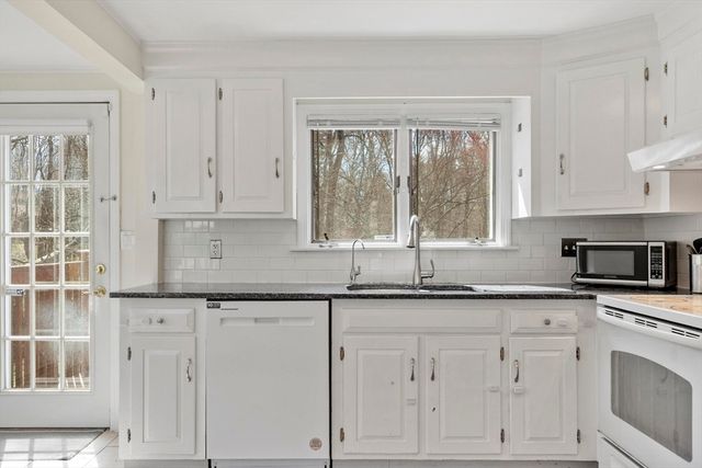 172 High Street, Chelmsford, MA 01824