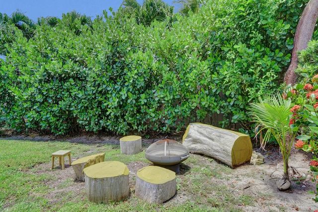 5 Gatehouse Road, Sea Ranch Lakes, FL 33308