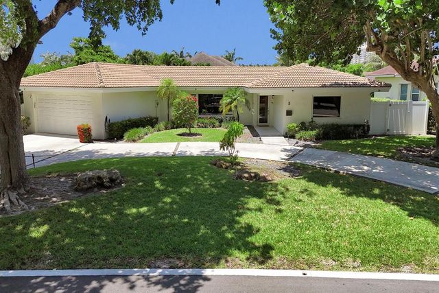 5 Gatehouse Road, Sea Ranch Lakes, FL 33308