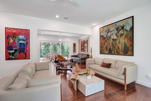 5 Gatehouse Road, Sea Ranch Lakes, FL 33308