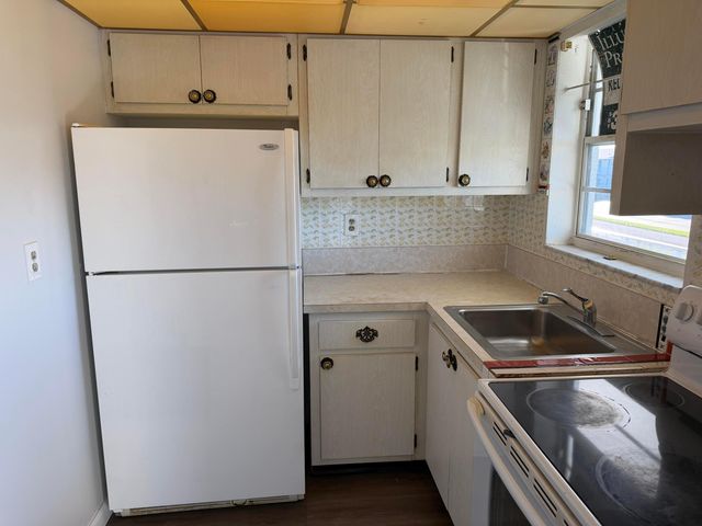 1113 Lake Terrace 205, Boynton Beach, FL 33426