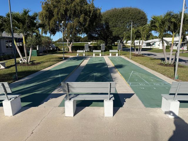 1113 Lake Terrace 205, Boynton Beach, FL 33426