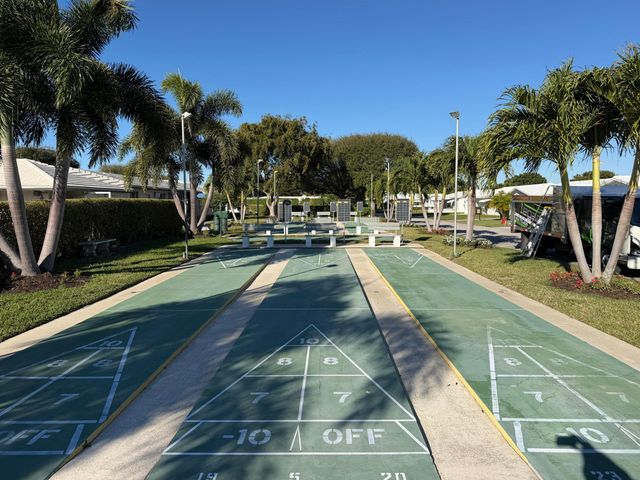 1113 Lake Terrace 205, Boynton Beach, FL 33426