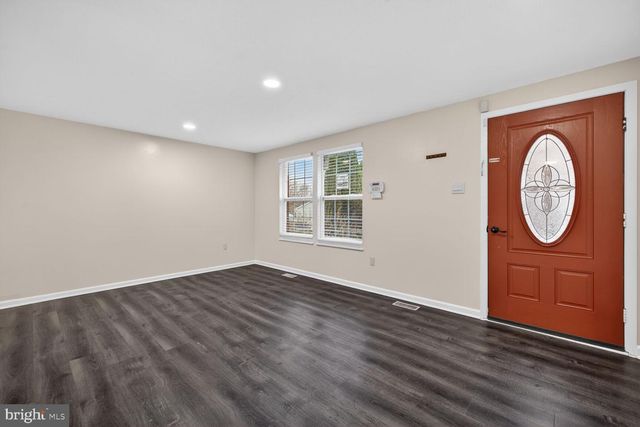 1592 ELMWOOD CT, Frederick, MD 21702