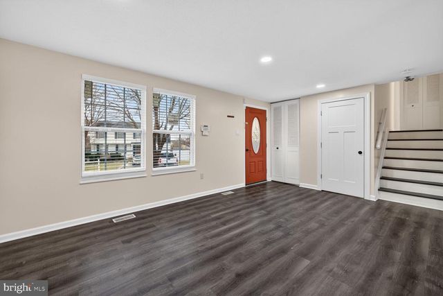 1592 ELMWOOD CT, Frederick, MD 21702