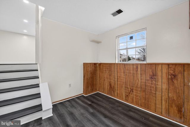 1592 ELMWOOD CT, Frederick, MD 21702