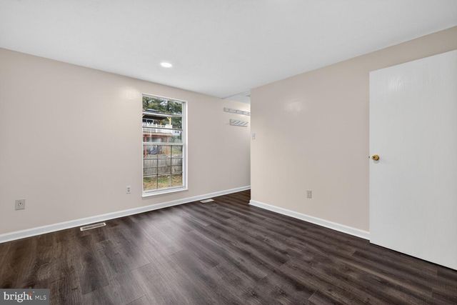 1592 ELMWOOD CT, Frederick, MD 21702