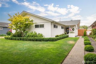 1129 18th, Longview, WA 98632